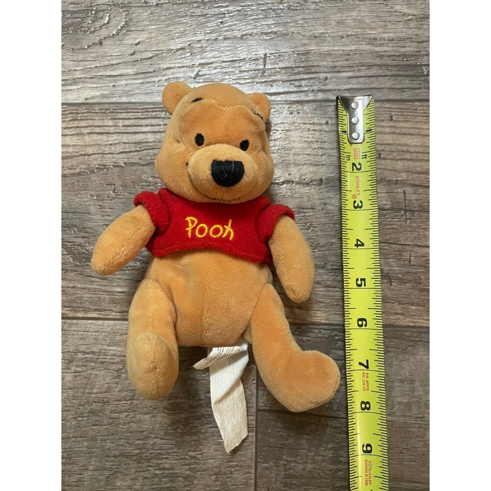 Disney Store Winnie the Pooh Plush Bean Bag Toy Red Shirt Bee Detail 8 Inch - Picture 4 of 6